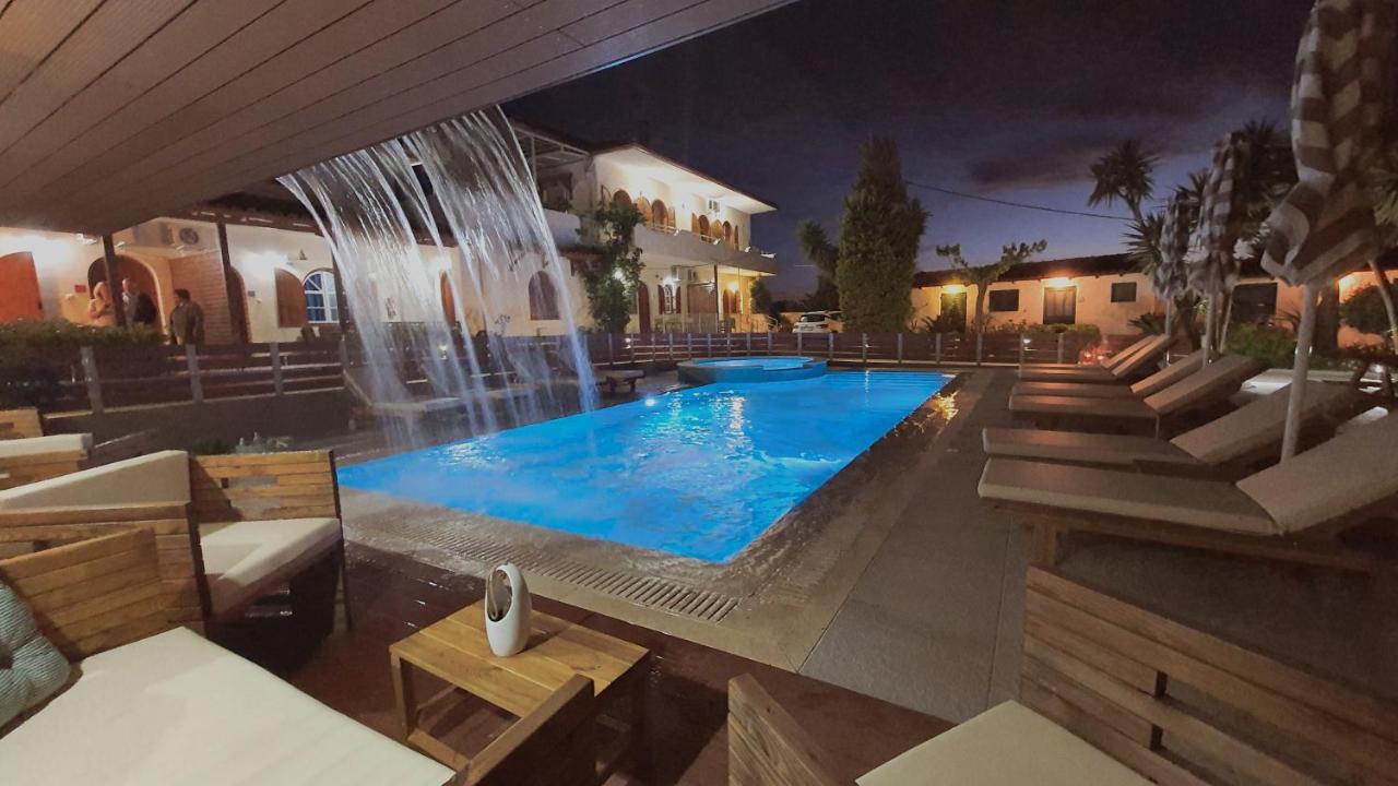 Athina Apartments Ступа Экстерьер фото